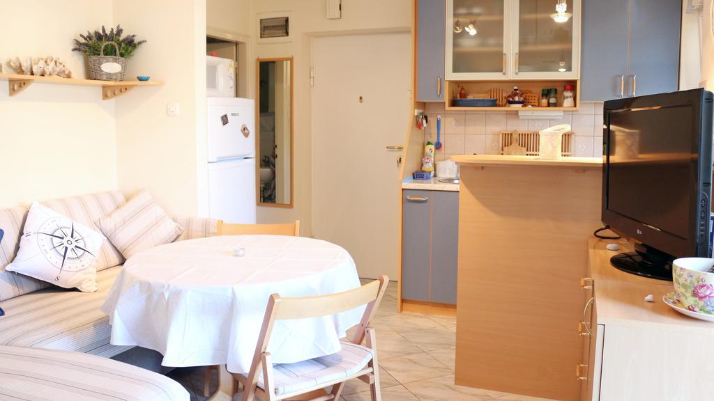 Green Garden Apartment Οπατία Δωμάτιο φωτογραφία